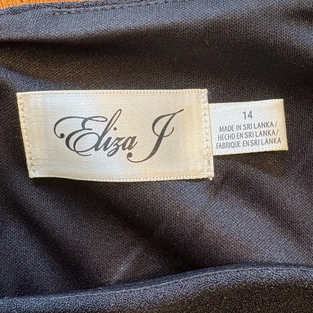 Eliza J Women’s Cold Shoulder Ruffle Sheath Dress Size 14 Black - Picture 3 of 9